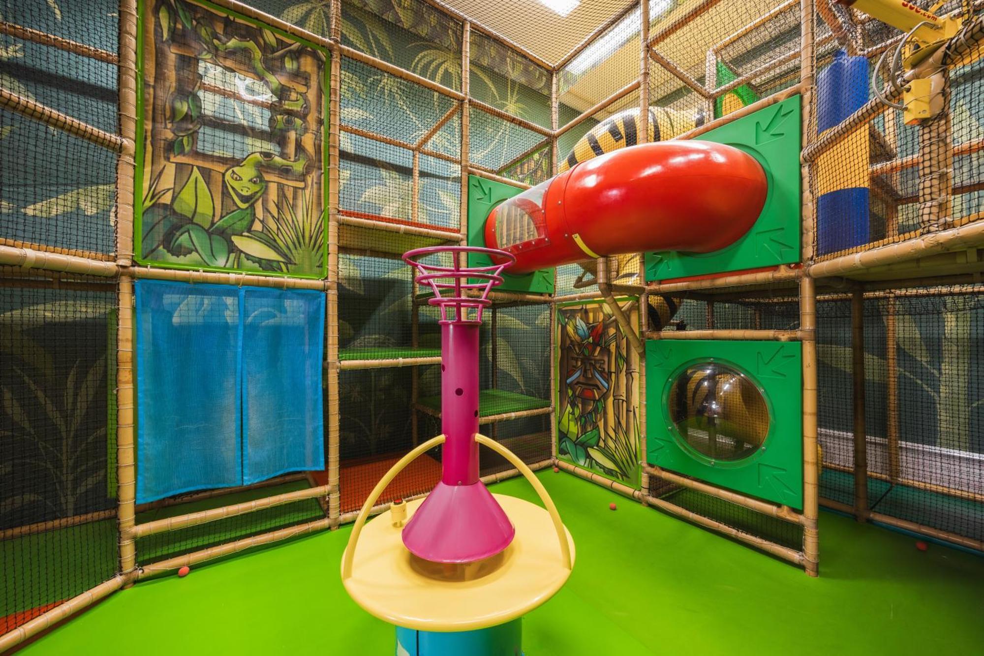 Neueroeffnung Miaflor Familien- & Aktivresort 奥伯林塔尔的里德 外观 照片